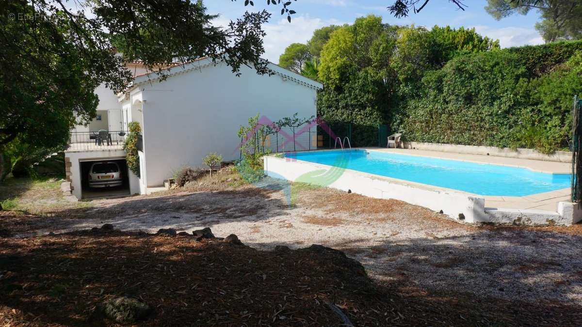 Maison à SAINT-RAPHAEL