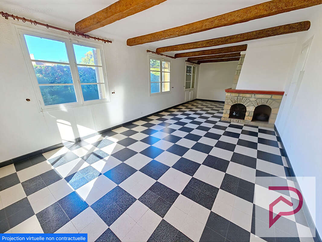 Maison à SIX-FOURS-LES-PLAGES