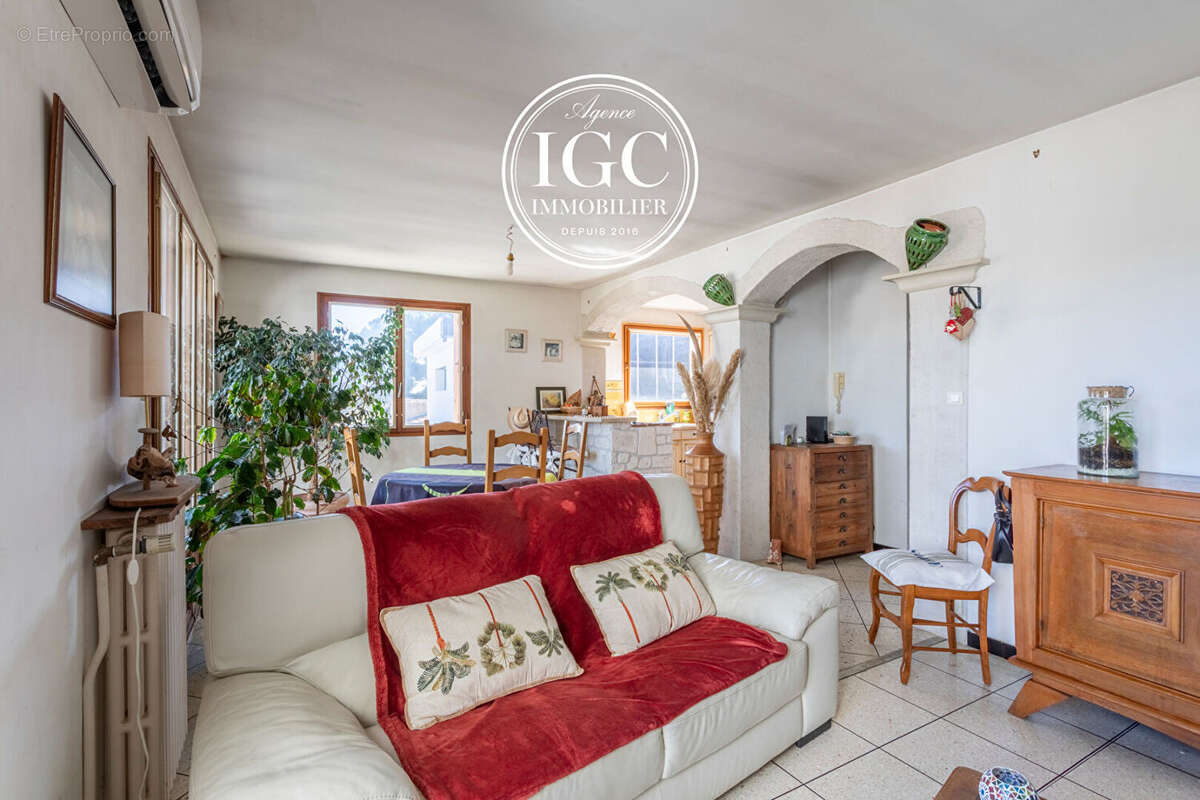 Maison à CARRY-LE-ROUET