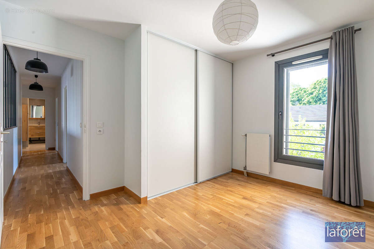 Appartement à NOGENT-SUR-MARNE