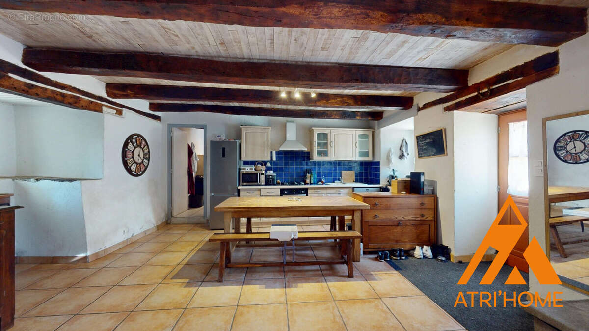 Maison 95 m² à Saint-Hippolyte  - photo 6