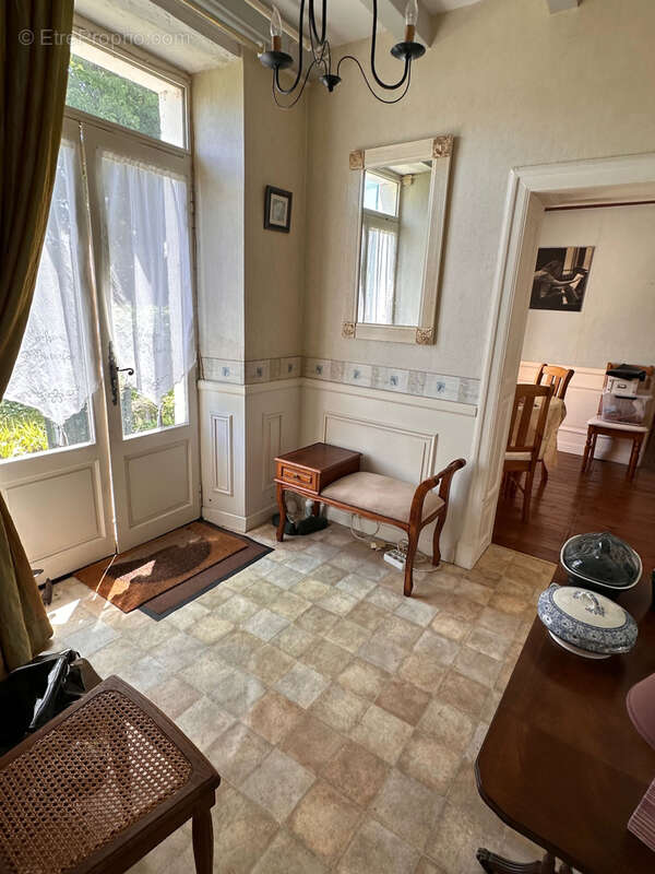 Maison à LA JARRIE-AUDOUIN