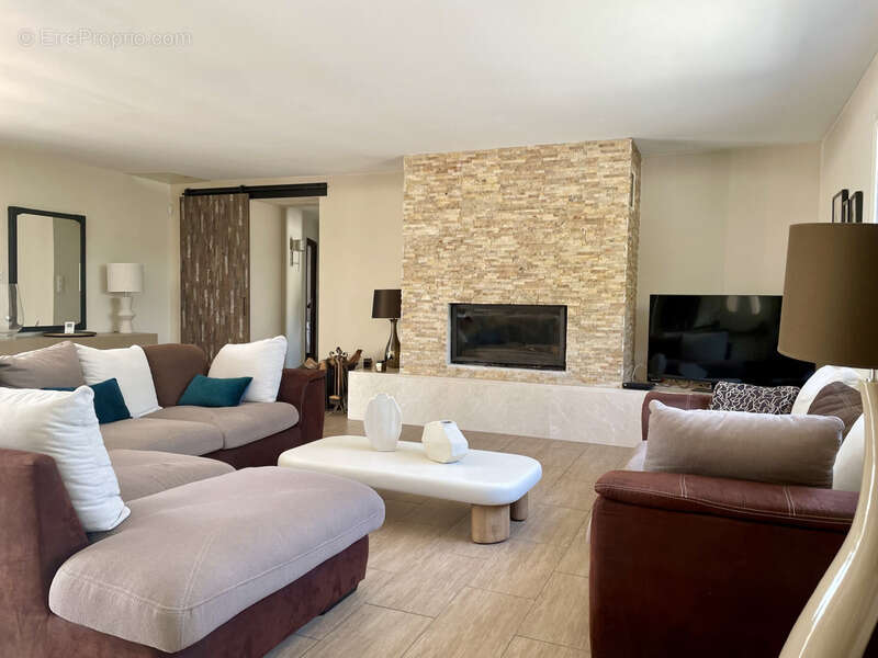 Maison à vendre 5 pièces OLLIERES (83) - photo 6