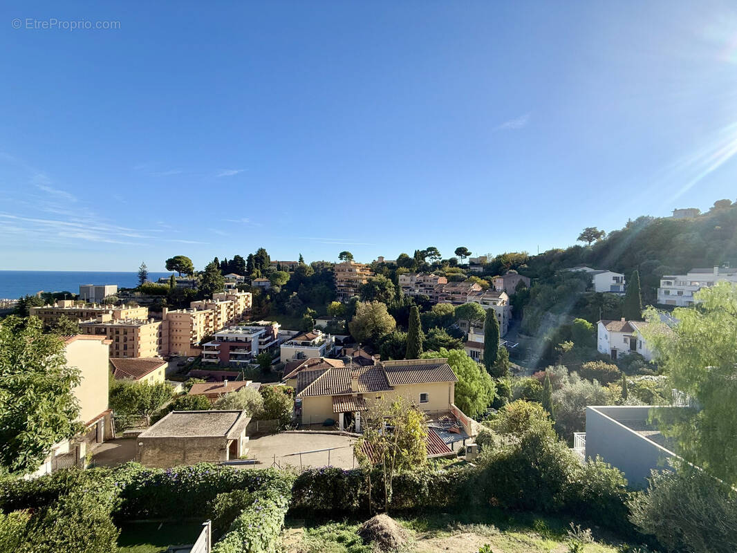 Appartement à ROQUEBRUNE-CAP-MARTIN