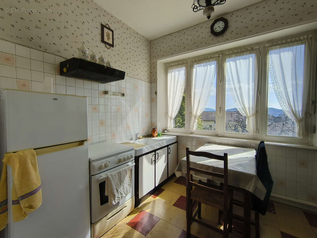 Maison à SAINT-REMY-SUR-DUROLLE