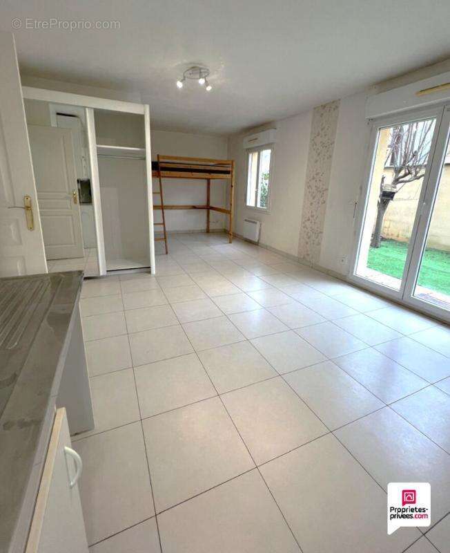 Appartement à AUBERGENVILLE