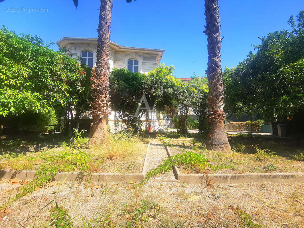 Saint maurice : superbe villa belle epoque - photo 13