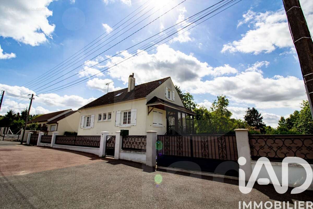 Photo 2 - Maison à AMILLY