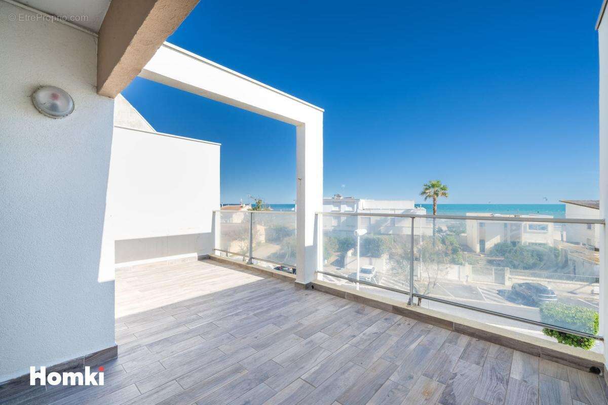 Appartement à MAUGUIO