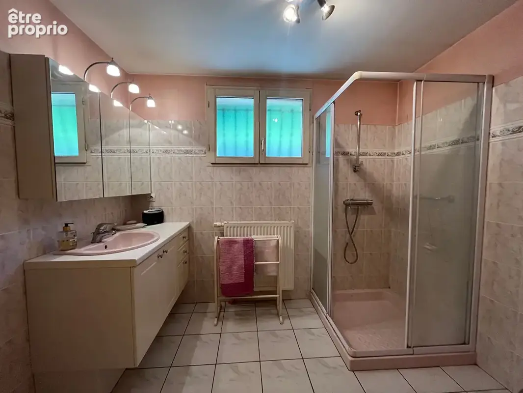 Maison en pierre 161m² avec grange et jardin - photo 5