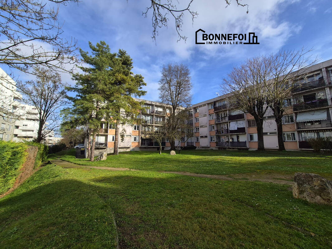 Appartement à CHAMPIGNY-SUR-MARNE