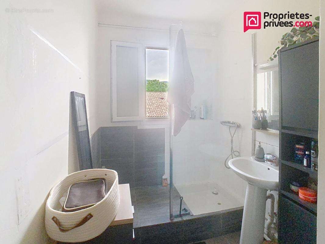 Appartement à GANGES