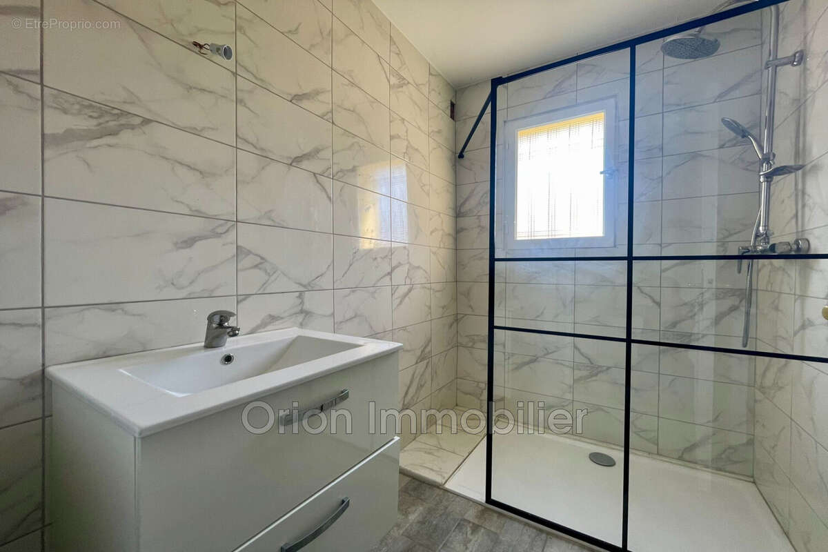 Appartement à MANDELIEU-LA-NAPOULE