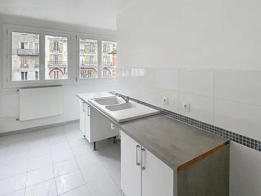 Photo 3 - Appartement à SAINT-DENIS