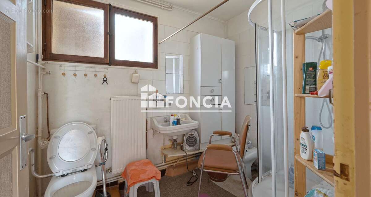 EXCLUSIVITE FONCIA MONTAGNOLE Maison familiale 187m² - 6 chambres - 1400m² - Fort potentiel - photo 8