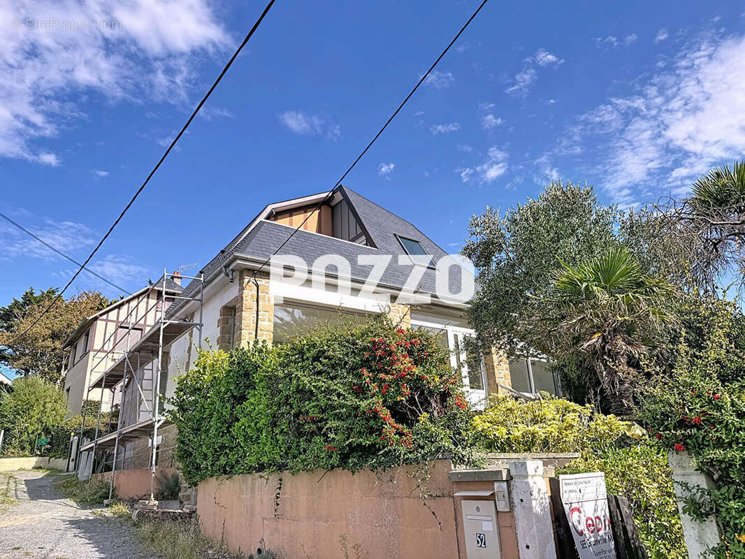 Maison à SAINT-PAIR-SUR-MER