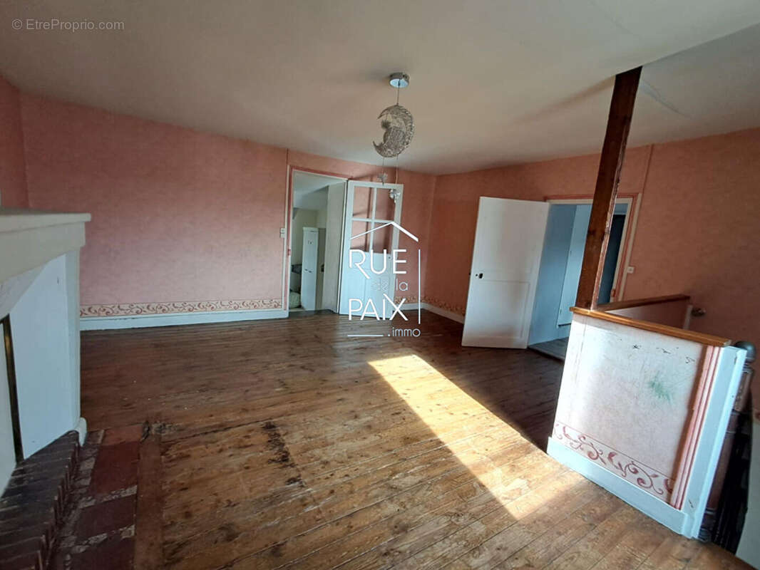 Maison à CHATELLERAULT