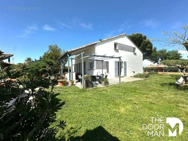 Maison à EAUNES