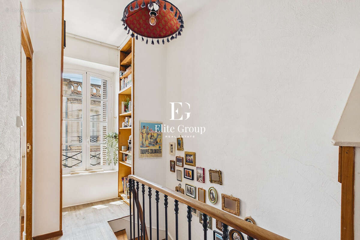 A vendre - elegante maison de ville avec jardin - au coeur d'angouleme - 4 pieces - 110m2 - photo 11