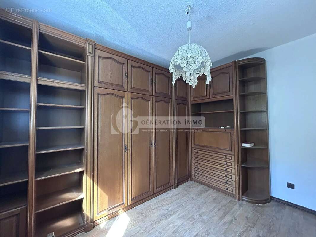 Maison à SAINT-MARTIN-DE-CRAU