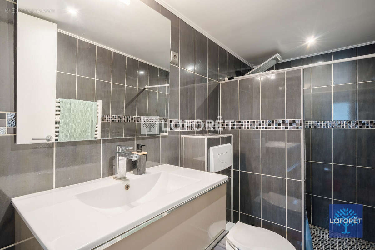 Secteur Eglise. Maison  90 m² . Pas de travaux !!! - photo 8