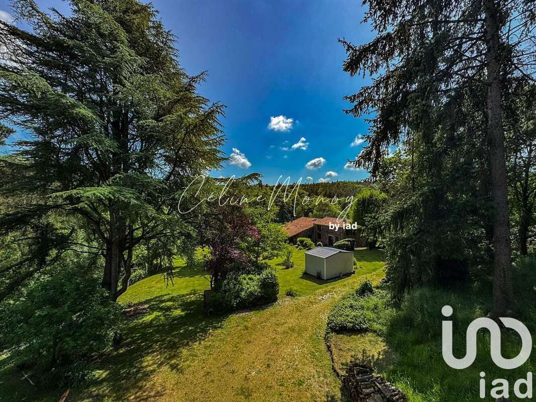 Photo 5 - Maison à SAINT-HILAIRE-LE-VOUHIS