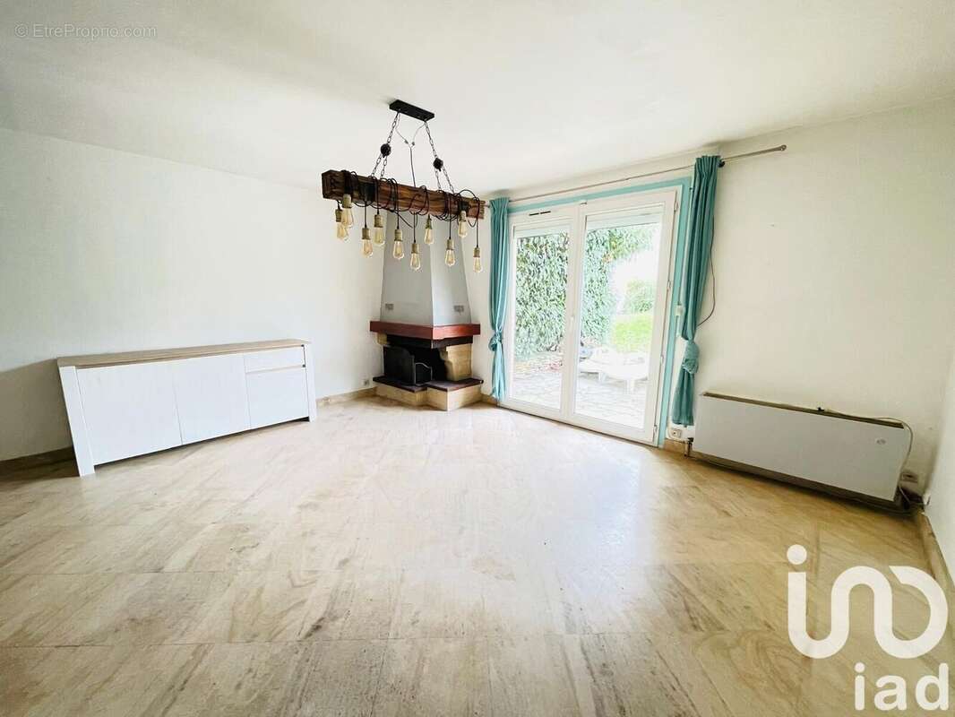 Photo 5 - Maison à THIAIS