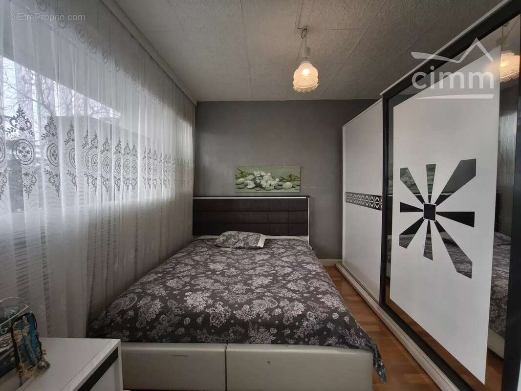 Appartement à VILLIERS-LE-BEL