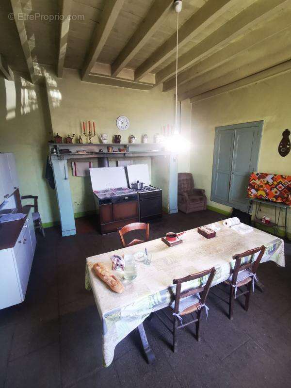 Ferme avec dépendances sur 4492m2 - photo 4