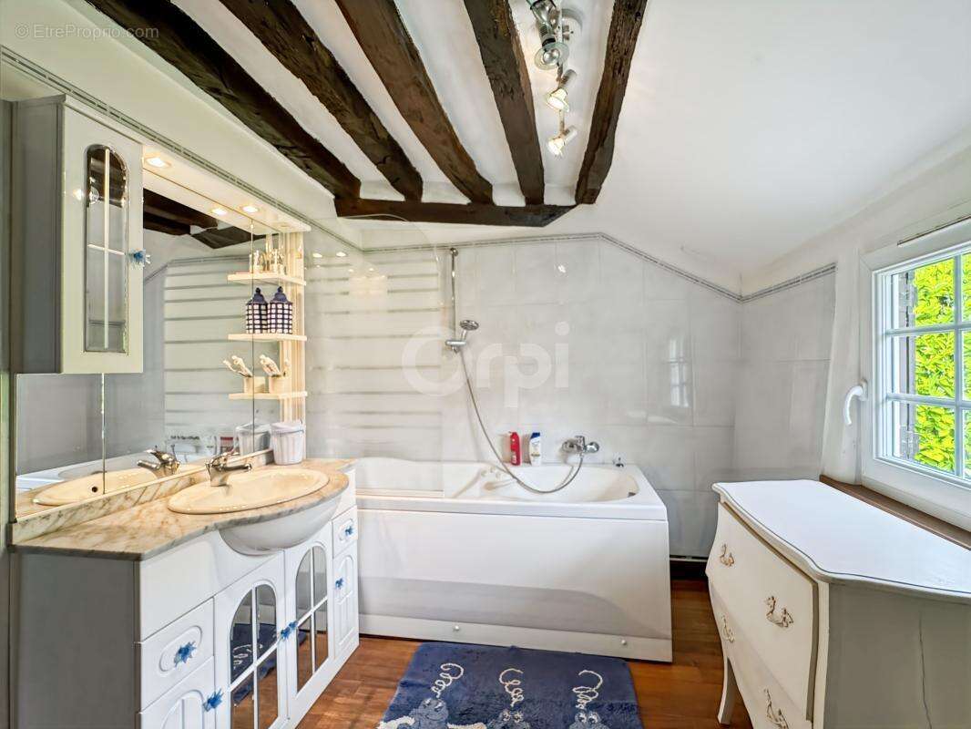 Élégante maison normande – Charme et authenticité à La Vieille-Lyre - photo 9
