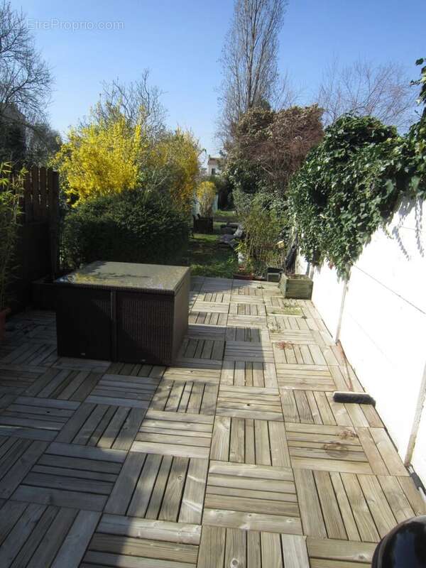 Maison à LE PERREUX-SUR-MARNE