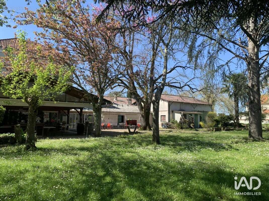 Photo 7 - Commerce à SAINT-AIGULIN