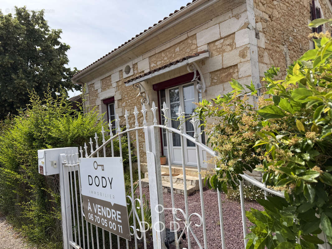 Maison à MAURENS
