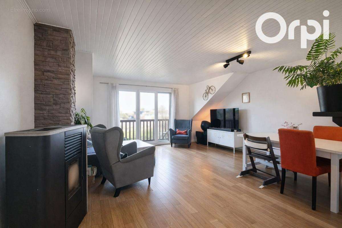 Appartement à VETRAZ-MONTHOUX