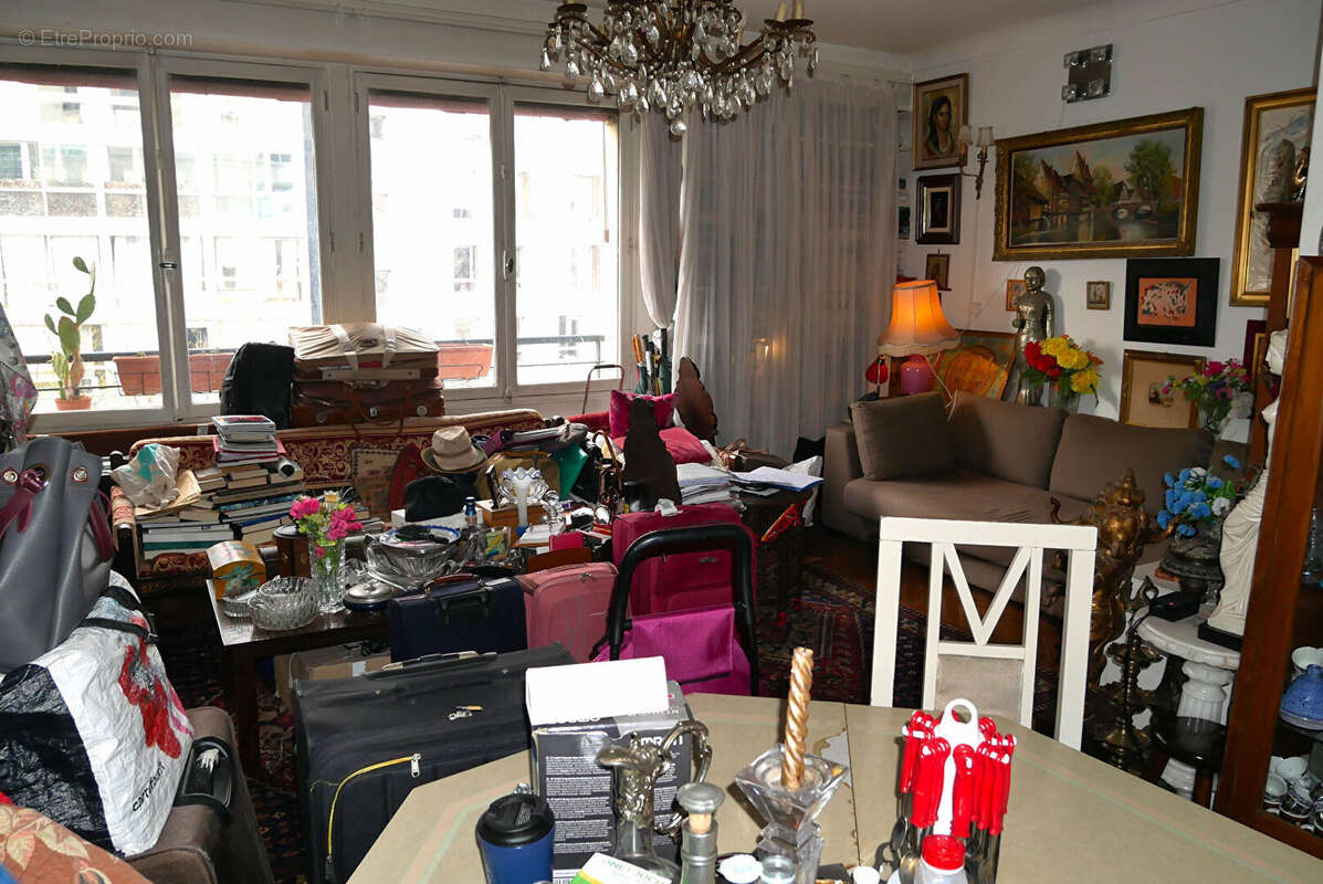 16è 3p en étage élevé avec 2 chambres + Cave - photo 3