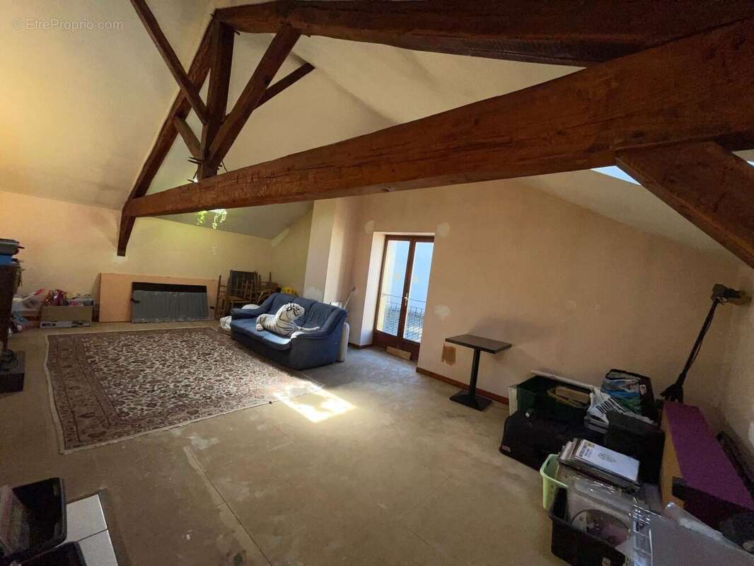 Appartement à LA GUERCHE-SUR-L&#039;AUBOIS