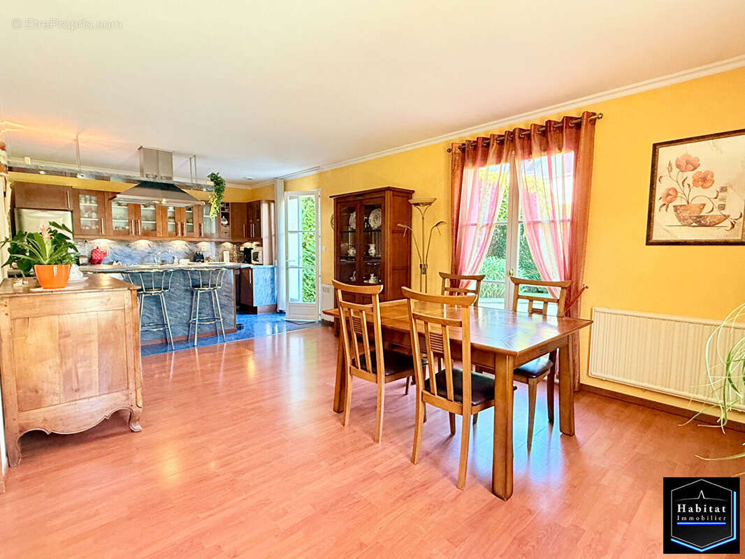 Maison à NANTEUIL-LE-HAUDOUIN