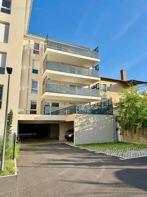 Appartement à LE PEAGE-DE-ROUSSILLON
