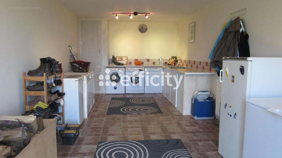 Maison à SAINT-SEVER-CALVADOS