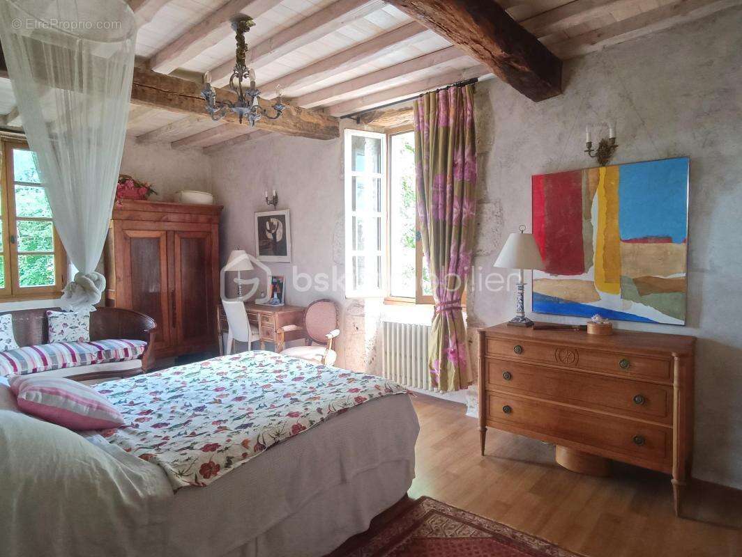 Maison à SAINT-LEONARD