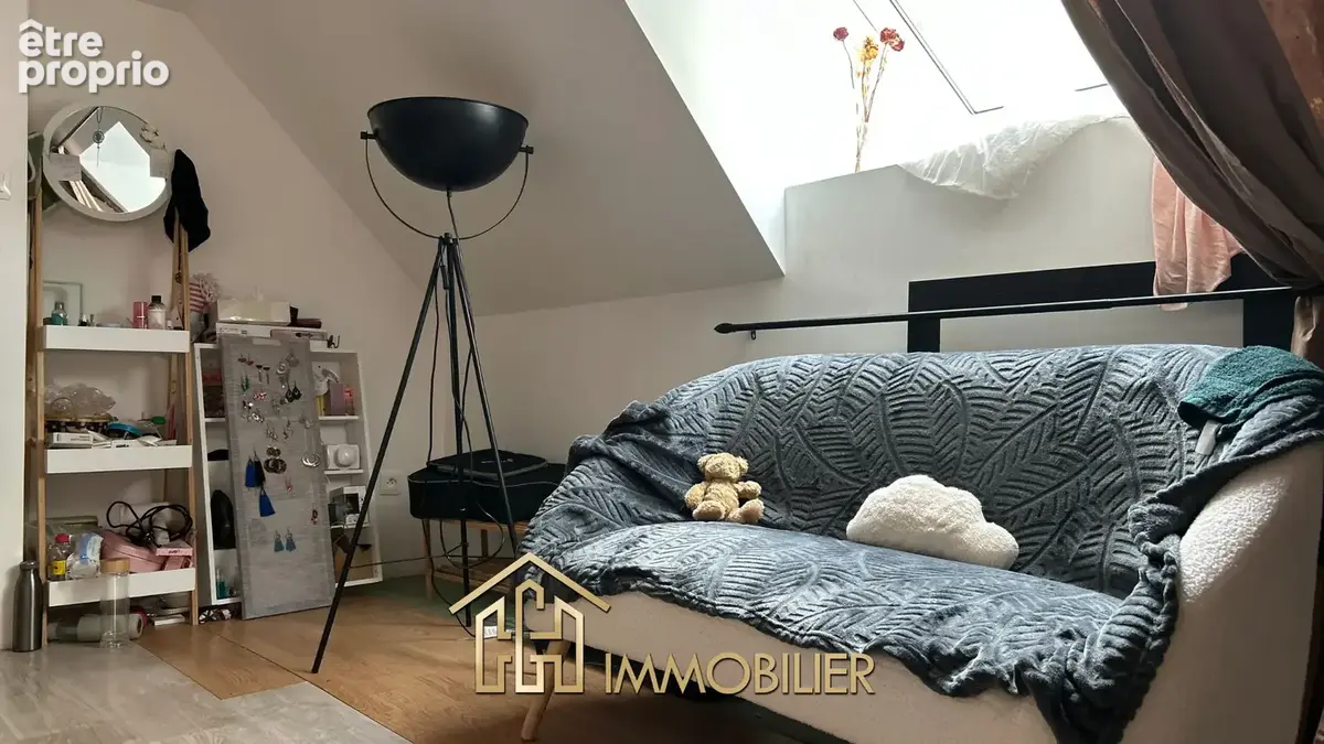 Maison familiale rénovée avec garage et extérieur en terrasses en vente interactive à prix libre* - photo 9