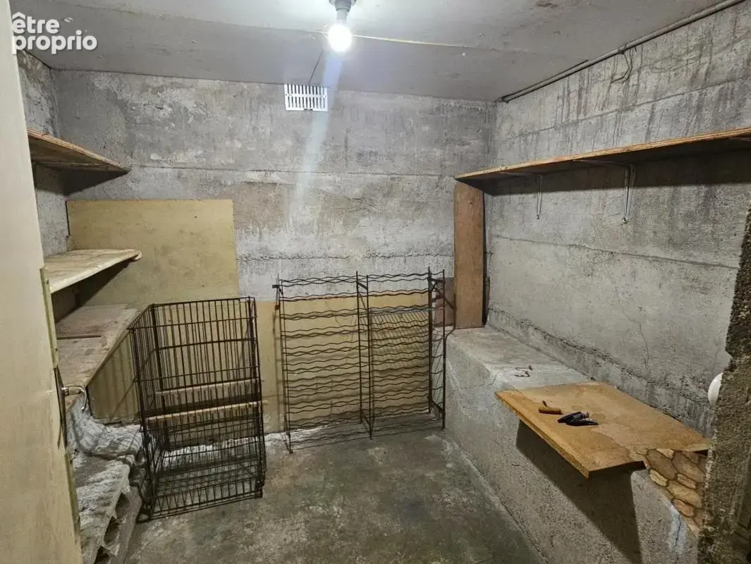 Maison à rénover – 2 chambres - Extérieurs - Garage - Pont-du-Château (63) - photo 14