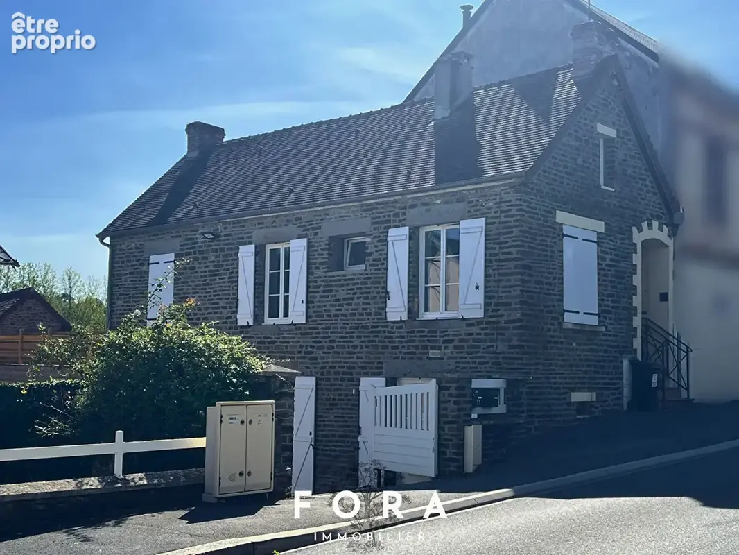Photo Maison à Pont-D'ouilly au prix de 118 700€