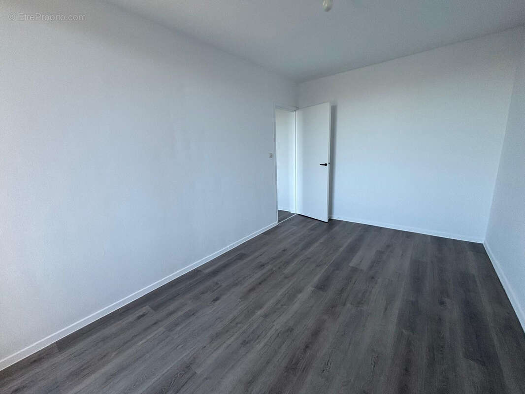 Appartement t3 port-de-bouc - photo 5
