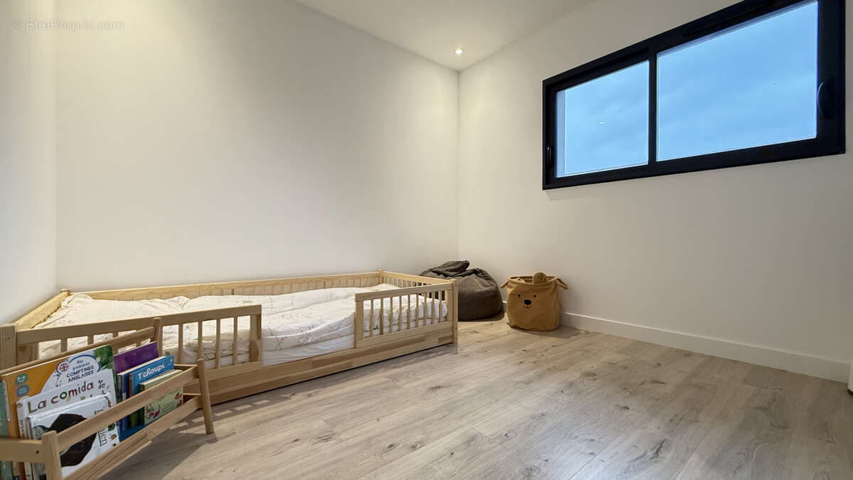 Maison à PREVESSIN-MOENS