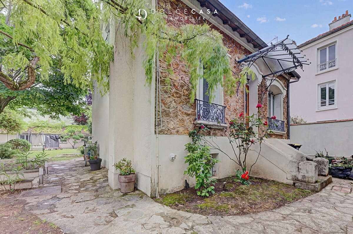 Maison à LE PERREUX-SUR-MARNE