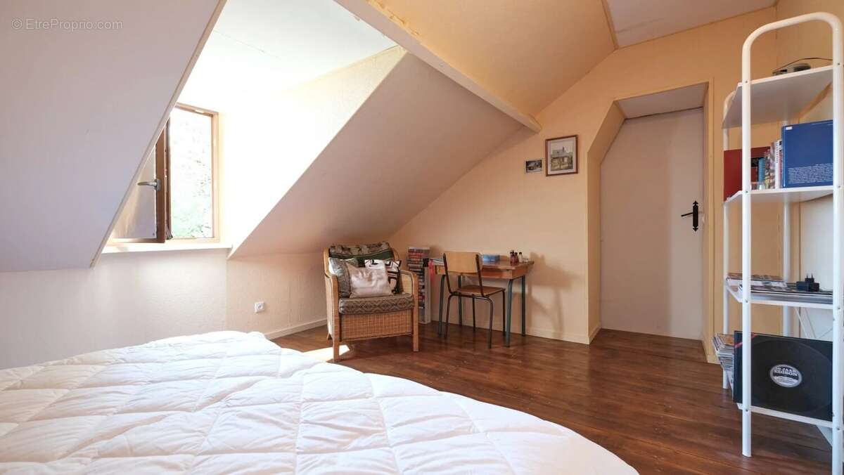 Charmante fermette avec vue imprenable à vendre près de Villapourçon - photo 14