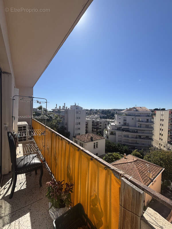 Appartement à LE CANNET