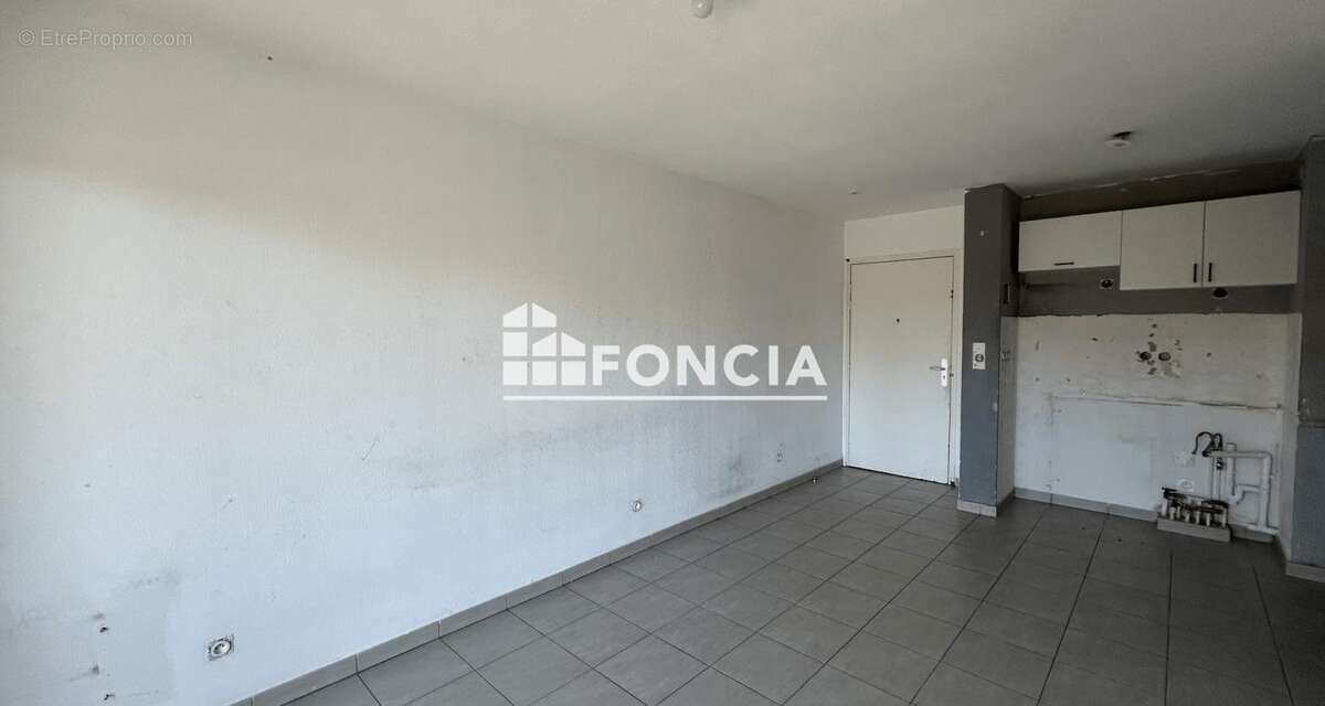 Appartement à MARSEILLE-3E
