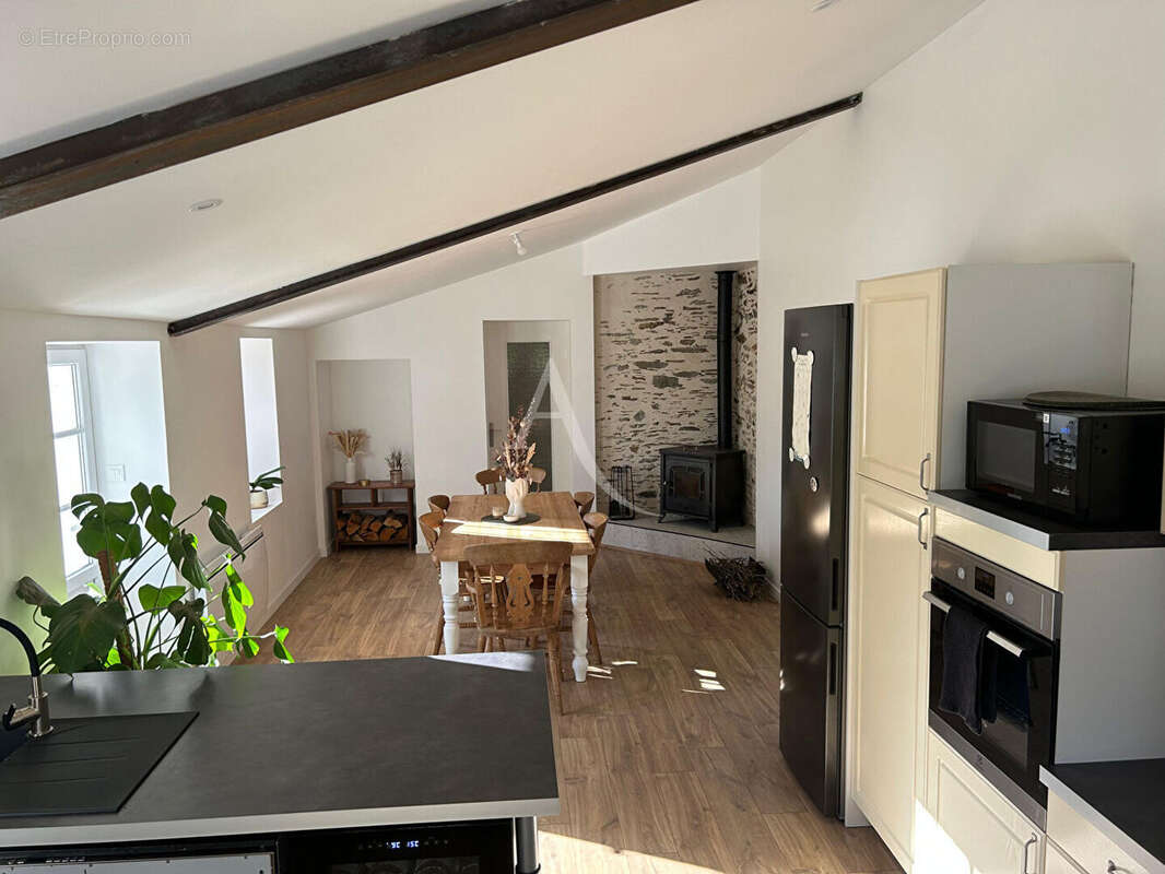 Maison à LA CHAPELLE-HERMIER